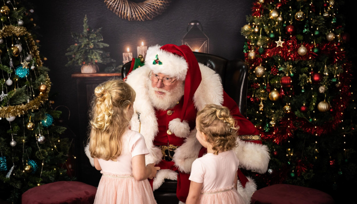 ID software differentiates the real Santa from his stand-ins